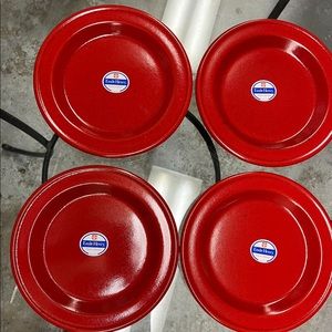 Emile Henry New set of Dessert/Salad red couleurs plates